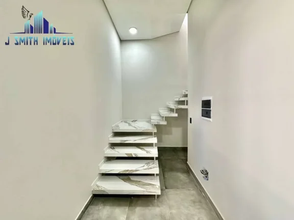 Imagem CASA NOVA, TÉRREA, 3 SUÍTES, PISCINA, ELEVADOR NA GARAGEM. CONDOMÍNIO TOP!