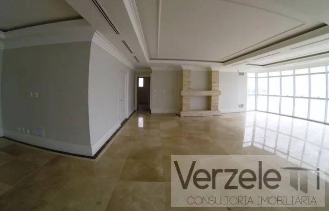 Imagem Frente ao Mar para Venda em Balneário Camboriú / SC no bairro Centro