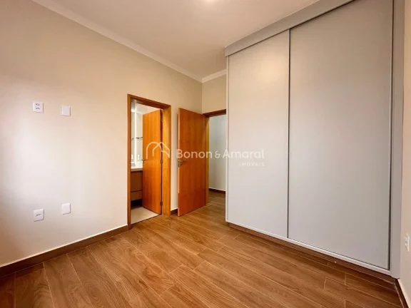 Imagem Casa térrea nova com 03 suítes à venda no Condomínio Residencial Royal Garden, Parque Brasil 500...