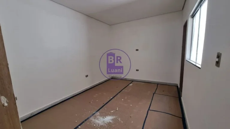 Imagem Casa Nova à Venda na zona leste em Londrina