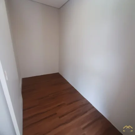 Imagem Casa em Condomínio À Venda em Itatiba/SP com 4 suítes com closet e piscina