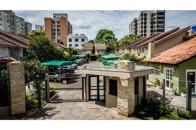 Imagem Casa de Condomínio com 2 Quartos à Venda, 80 m² em Tristeza - Porto Alegre