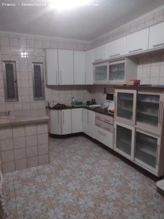 Imagem Sobrado para Venda em São Caetano do Sul, Santa Maria, 3 dormitórios, 1 suíte, 3 banheiros, 2 vagas