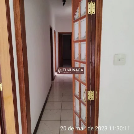 Imagem Sobrado com 4 quartos para alugar, 380 m² por R$ 5.893/mês - Vila Hermínia - Guarulhos/SP