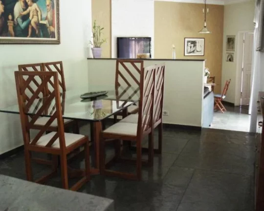 Imagem Linda casa em Condômino fechado