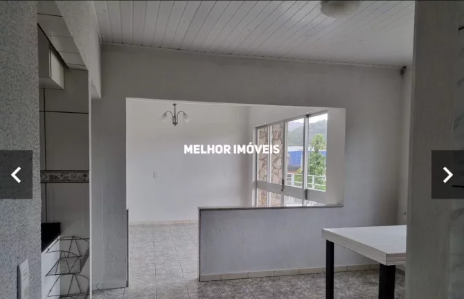 Imagem Casa á venda com 2 pavimentos residencial e comercial no São Judas Tadeu em Balneário Camboriú.