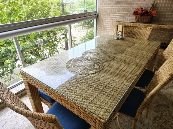 Imagem Lindo apartamento com 3 Suítes na orla das Pitangueiras com lazer, Guarujá-SP - 142m², 2 Salas, 4 Banheiros e 1 Vaga de Garagem!
