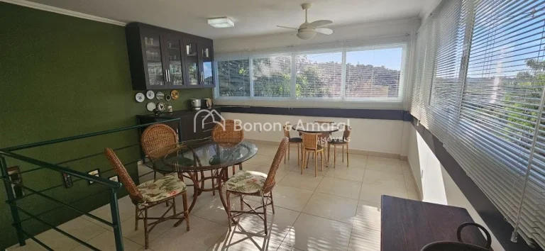 Imagem Linda casa à venda muito bem localizada dentro do condomínio Colinas do Ermitage, a casa conta em ...