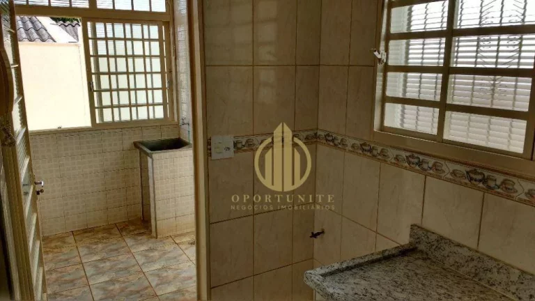 Imagem Casa com 3 dormitórios com 1 suíte à venda, 92 m² por R$ 350.000 - Jardim Anhangüera - Ribeirão Preto/SP