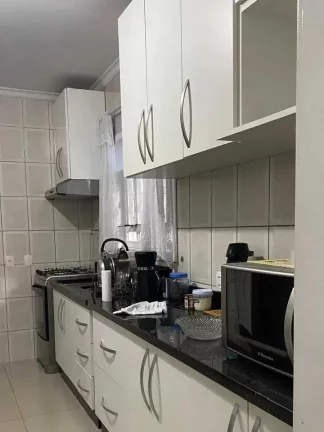 Imagem Casa com 3 dormitórios sendo 1 suíte e 2 vagas - Boa Vista | Joinville/SC