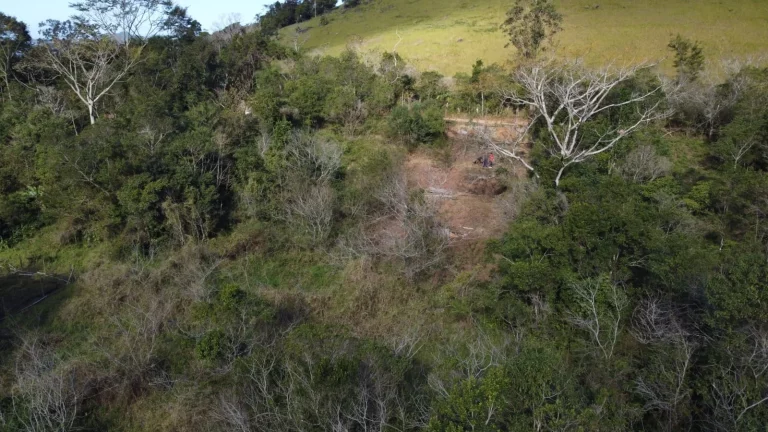 Imagem Terreno com Vista Privilegiada e Grande Potencial em Garopaba - Encantada / Serraria