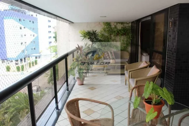 Imagem Vendo apartamento com 188,m², varanda ampla, 4 quartos s/ 2 suítes, DCE, sala p/ 2 ambientes e 2 vagas