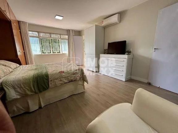 Imagem Luxuosa Casa na Asa Sul: 6 Dormitórios e 4 Suítes à Venda na W3 - 709 sul
