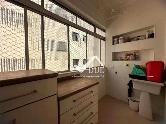 Imagem Apartamento com 2 dormitórios à venda por R$ 425.000,00 - Embaré - Santos/SP
