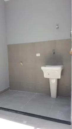 Imagem VENDO SOBRADO NOVO NO BAIRRO CAMPO GRANDE 03 DORMITÓRIOS!