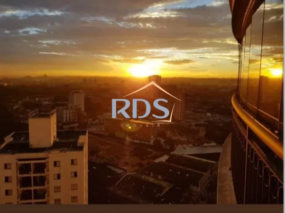 Imagem Vende apartamento de 120m² com 3 dormitórios com duas vagas de garagem em condomínio Clube na Vila Sofia, ao lado da Chácara Flora