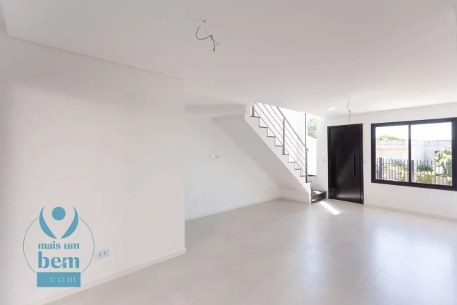 Imagem Sobrado com 3 dormitórios à venda, 103 m² por R$ 680.000,00 - Atuba - Curitiba/PR