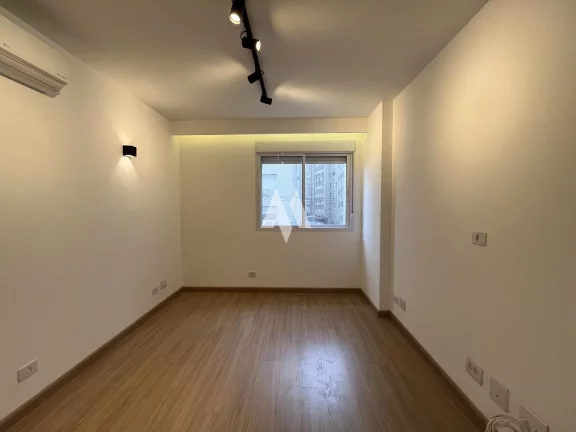 Imagem Apartamento com 03 dormitórios na quadra da praia à venda no Gonzaga - Santos/SP