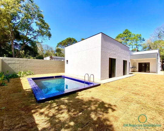 Imagem Casa nova térrea com 3 suítes quintal com piscina em condomínio