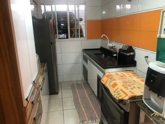 Imagem Casa 2 quartos (1 Suíte) 2 vagas cobertas Jardim Novo Mundo - Várzea Paulista/SP