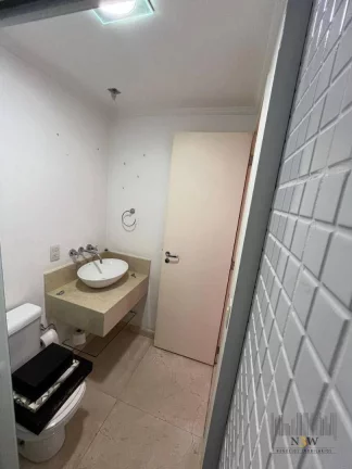 Imagem Apartamento à venda na Vila Madalena São Paulo SP com 2 dormitórios, 1 suíte, 2 vagas e 70m²