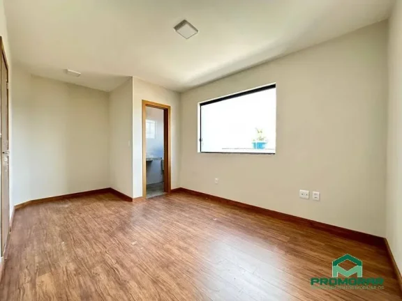 Imagem Casa com 3 quartos, suíte, 2 vagas, Bairro Santa Mônica, Belo Horizonte