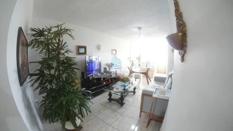 Imagem Apartamento à venda na Taquara, Rio de Janeiro-RJ: 2 quartos, 1 sala, 1 banheiro, 1 vaga de garagem!