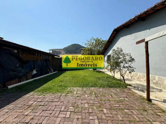 Imagem Oportunidade Imperdível: 3 casas à Venda na Martim de Sá; 2 Lotes; 720m² totais!
