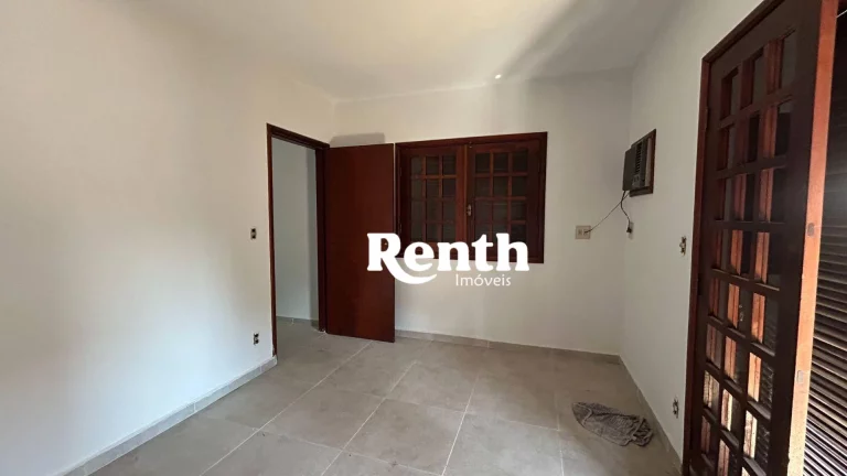 Imagem Casa Comercial e Residencial para alugar, 292 m² por R$ 4.734/mês - Vila Santo Antônio - Rio Claro/SP