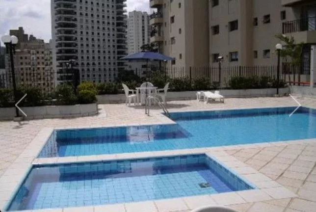 Imagem Apartamento à venda na Vila Andrade, São Paulo-SP: 3 quartos, 1 suíte, 2 banheiros, 2 vagas de garagem!