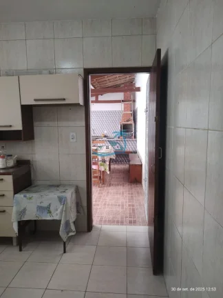 Imagem Sobrado com 3 dormitórios a venda no Perequê-Açu - Ubatuba