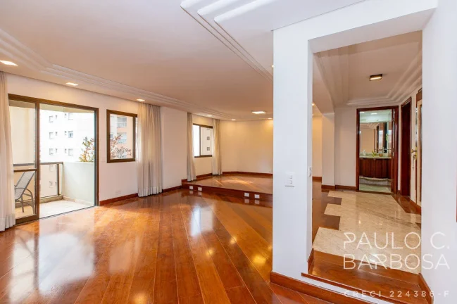 Imagem Parte plana dos Jardins - 3 Suítes - 4 Vagas - 189 m²
