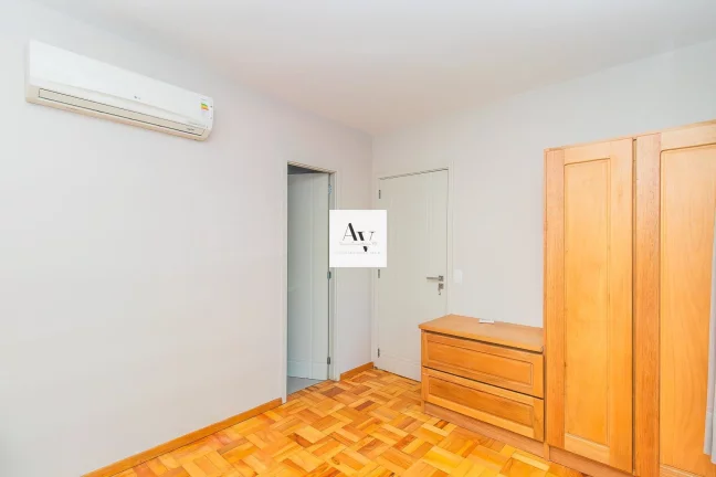 Imagem Apartamento à venda no bairro Moinhos de Vento - Porto Alegre/RS
