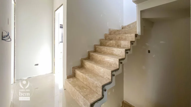 Imagem INCRÍVEL TRIPLEX 160 m² com 3 quartos sendo 1 suíte, 3 vagas de garagem à venda por R$ 1.150.000 no prestigiado JARDIM SOCIAL - Curitiba/PR