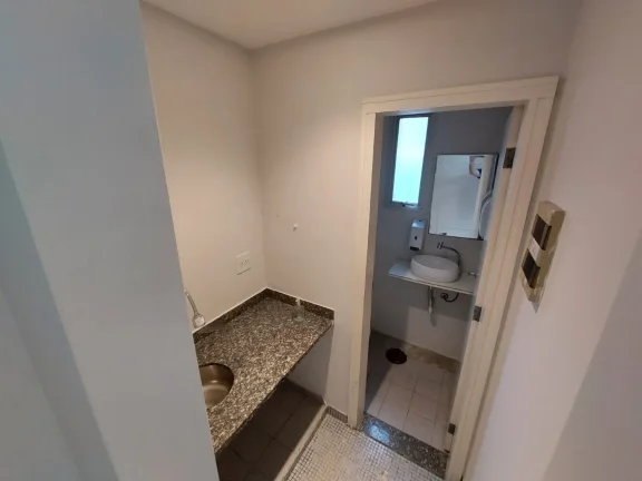 Imagem Conjunto de 2 Salas 70M², 1 Banheiro, Ar Condicionado, Piso Frio.