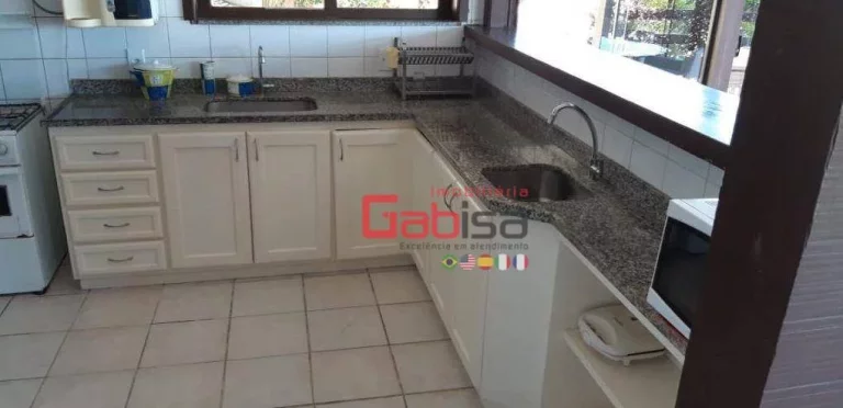 Imagem Casa com 4 dormitórios à venda, 230 m² por R$ 1.500.000 - Geribá - Armação dos Búzios/RJ