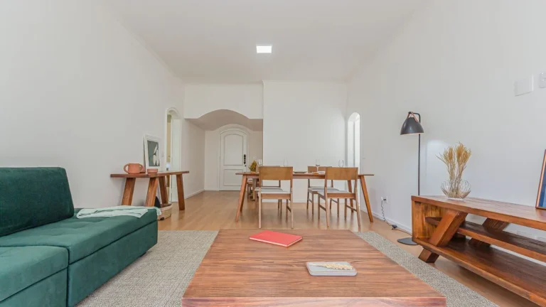 Imagem Apartamento Lagoa - 119M², 3 Dorms, 1 Suíte, 1 Vaga Demarcada, Churrasqueira, Academia, Salão de Festas e Jogos, Brinquedoteca, Quadra.