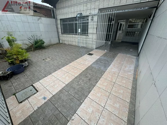 Imagem Imperdível: Casa à venda em Praia Grande-SP, bairro Real, 3 quartos, 1 suíte, 1 sala, 3 banheiros, 3 vagas, 173,25 m².