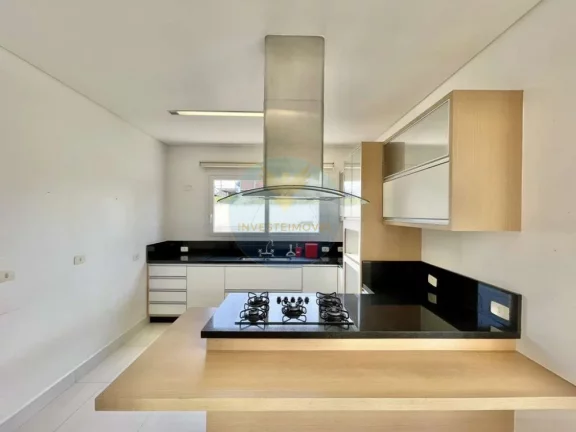 Imagem Casa em Condomínio a Venda no bairro Granja Viana - Cotia, SP