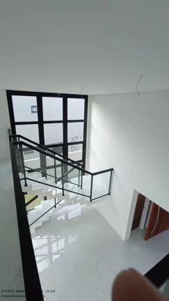 Imagem Imóvel de luxo: Casa em condomínio de 4 quartos em Vila de Abrantes, Camaçari-BA, com 4 suítes e 250m² de área. Aproveite!