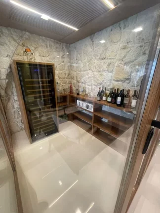 Imagem Apartamento com 4 suítes à venda no edifício Yachthouse em Balneário Camboriú/S