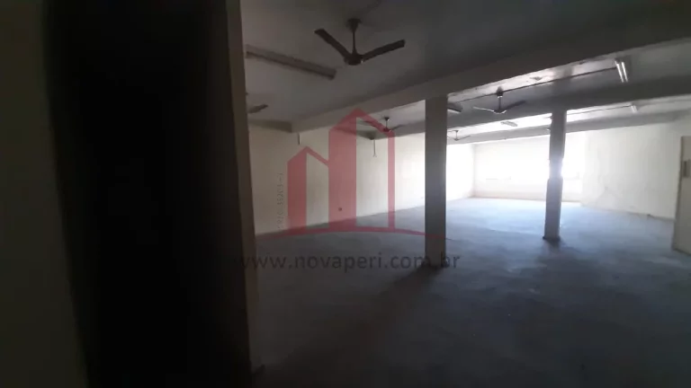 Imagem Salão Comercial de 660m² à venda na Vila Martinho, Franco da Rocha-SP: Oportunidade Imperdível!