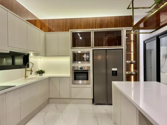 Imagem Casa em Condominio 4 Dormitórios - Bairro Araçá