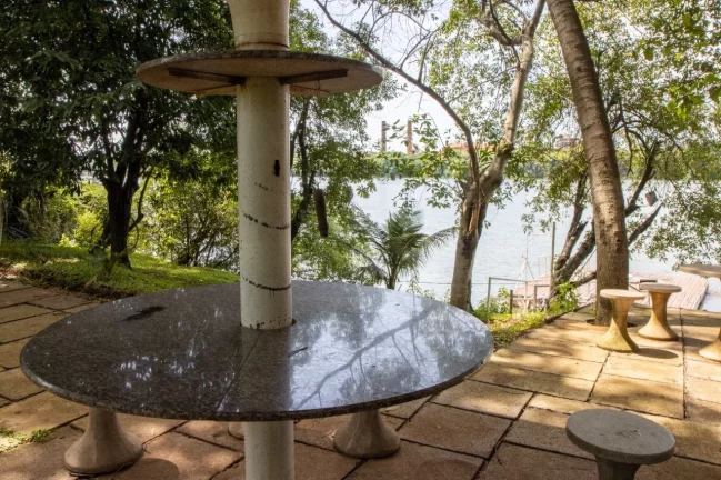 Imagem Rancho Acesso ao rio ( pé na água)magnifico