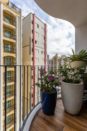 Imagem Apartamento impecável, totalmente mobiliado e repaginado por arquiteto, unindo sofisticação e pra...