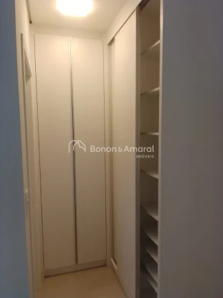 Imagem Esta espetacular casa oferece 263 m² de área construída e um amplo terreno de 353,80 m², proporc...