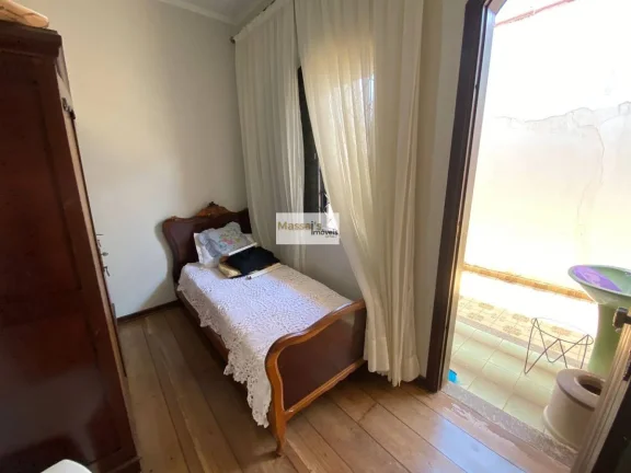 Imagem Casa à venda, com 3 quartos, 195m2