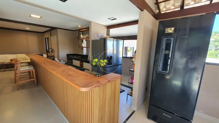 Imagem CASA de 6 SUÍTES em BÚZIOS - Ferradurinha - RJ