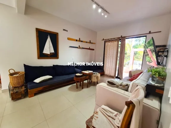 Imagem Casa Duplex á venda com 4 dormitórios localizada na praia Mariscal em Bombinhas.