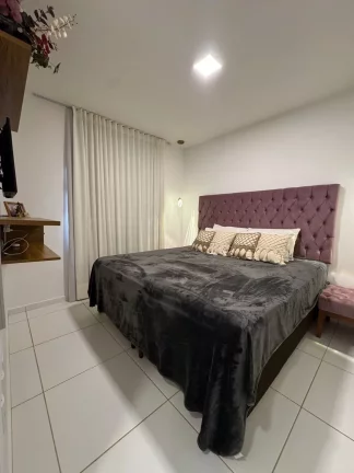 Imagem Casa em Condomínio à Venda em Vitória da Conquista-BA, Bairro Candeias: 3 Quartos, 1 Suíte, 1 Sala, 2 Banheiros, 1 Vaga, 77m².